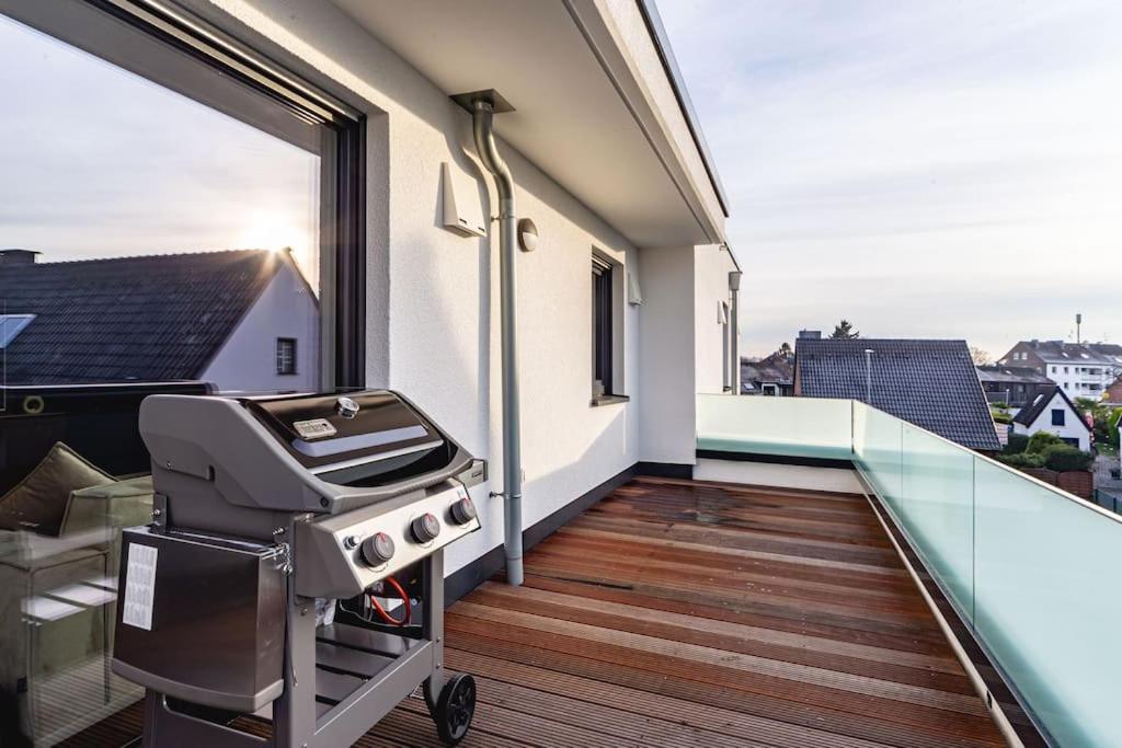 A&V Apartments Wunderschoene Penthouse Wohnung Moers Esterno foto