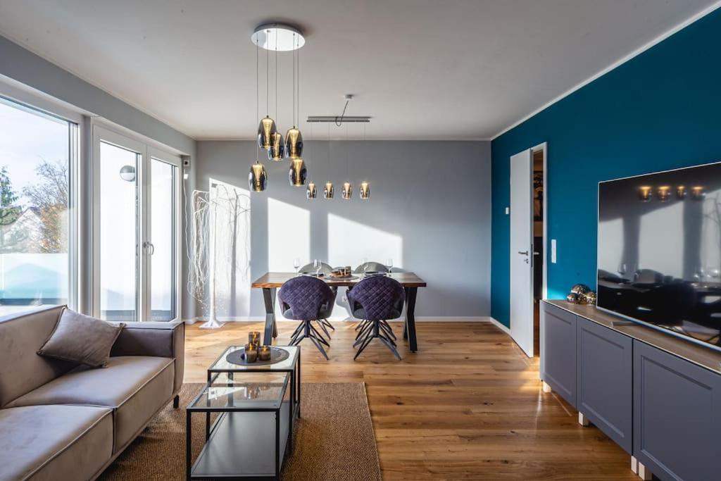 A&V Apartments Wunderschoene Penthouse Wohnung Moers Esterno foto